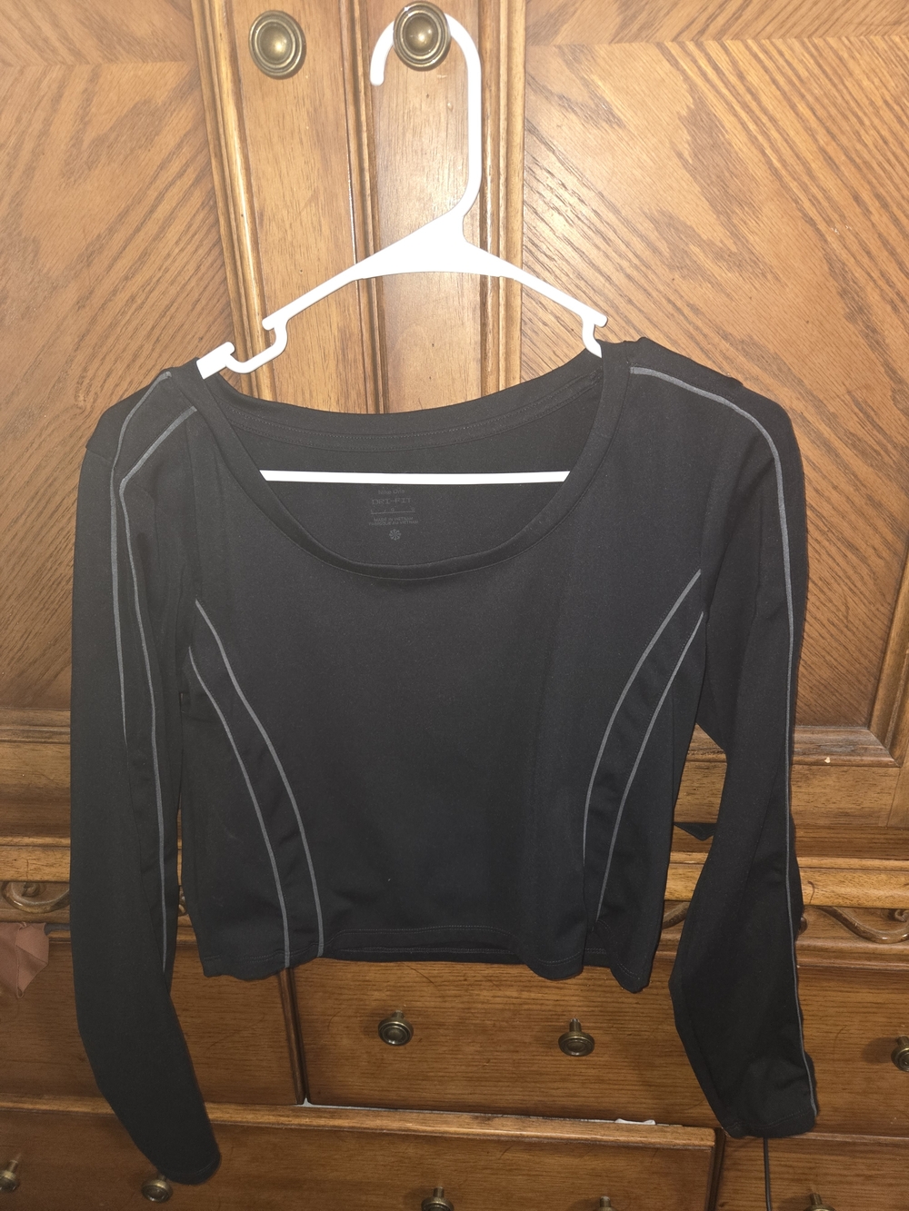 Nike Black Long Sleeve Crop Top with Gray Piping
